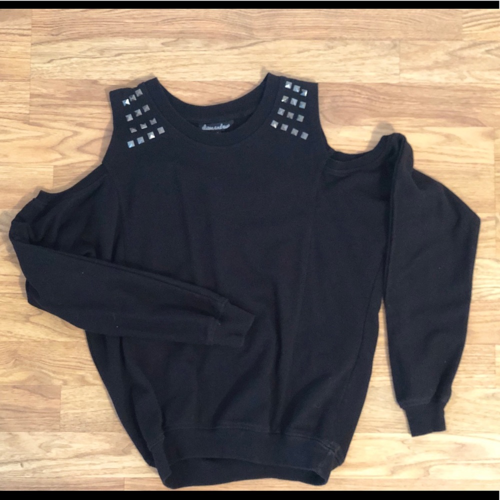 Black cut out cold shoulder sweatshirt